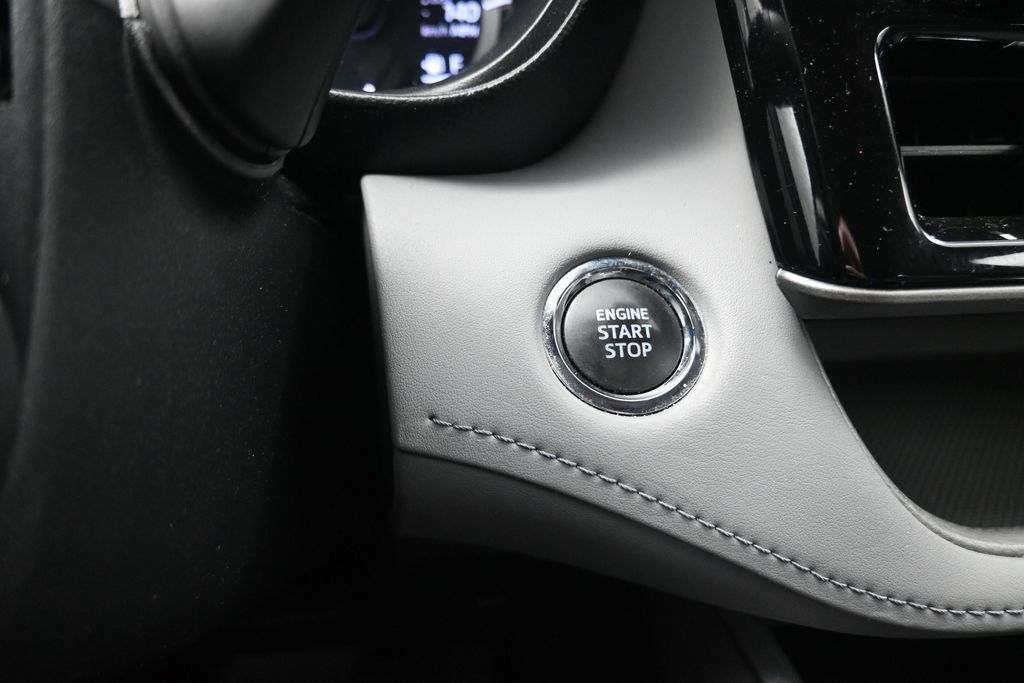 2023 Toyota Highlander LE Silver at Bayway Cadillac Southwest