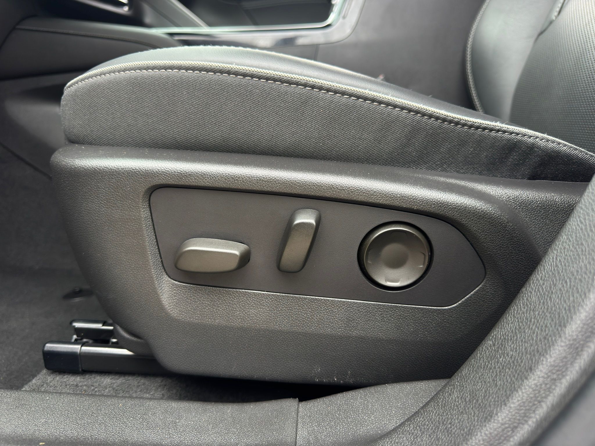 2021 Buick Envision Essence - 8