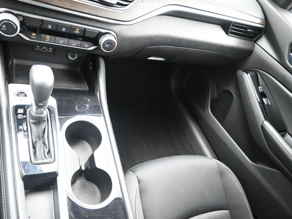 2023 Nissan Altima 2.5 SV - 8