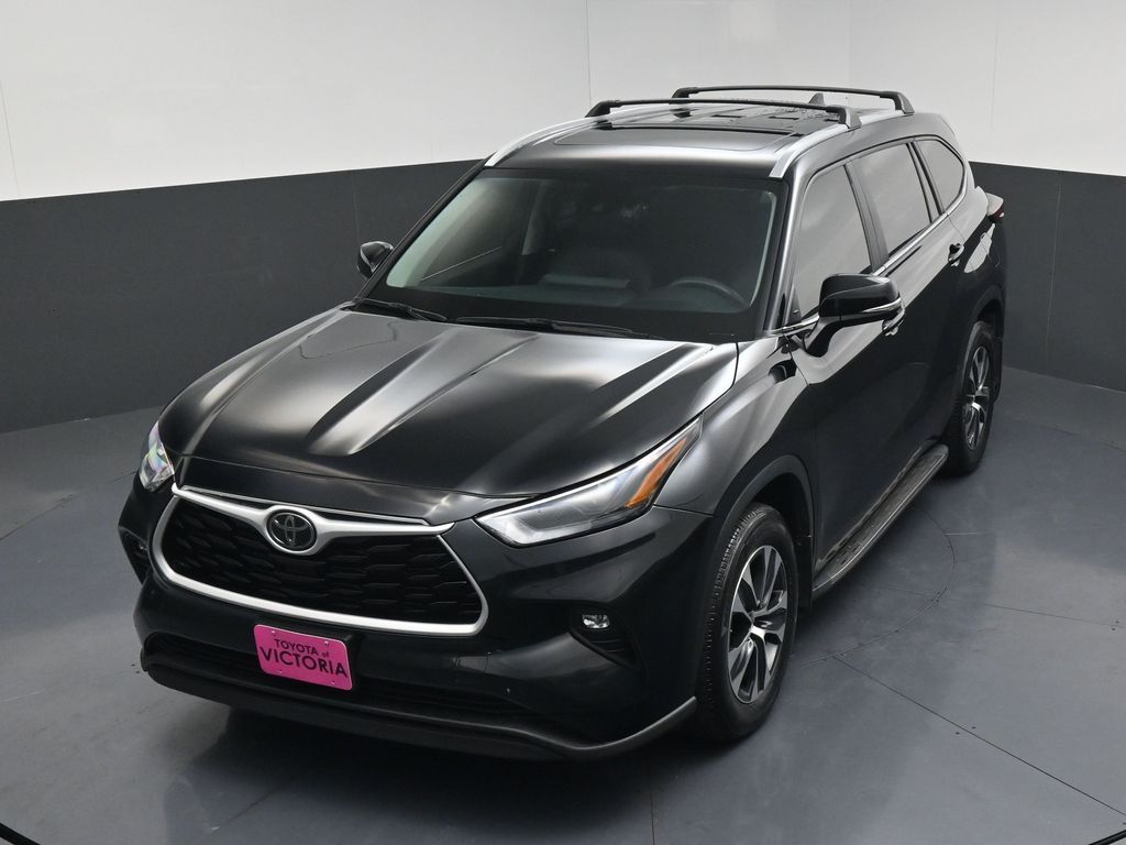 2024 Toyota Highlander XLE Black at Don McGill Toyota