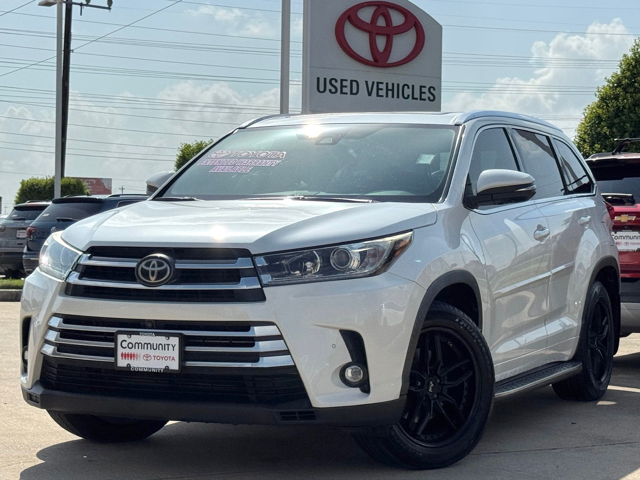 2019 Toyota Highlander Limited Platinum White at Gullo Toyota