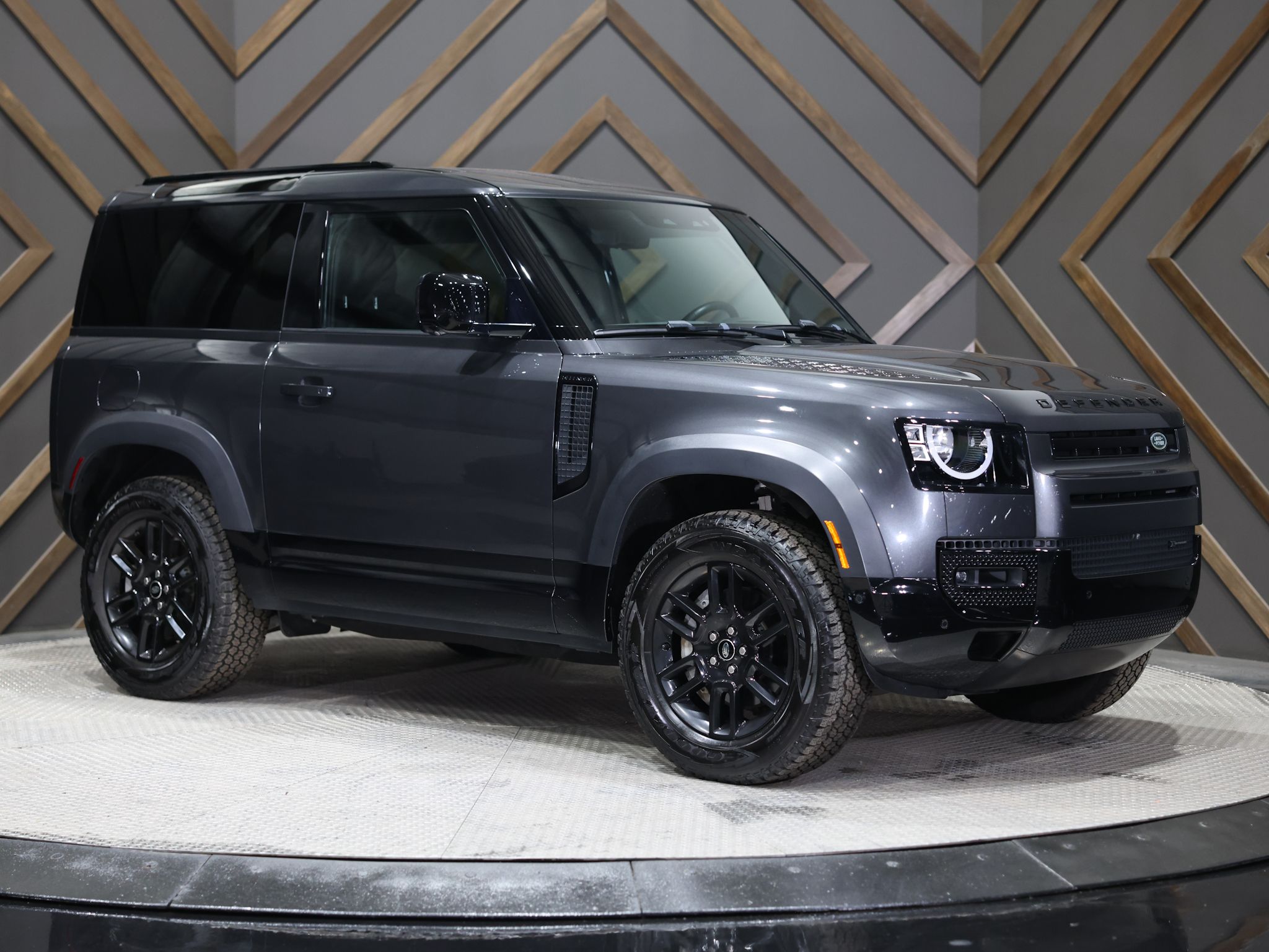 2022 Land Rover Defender 90 X-Dynamic S AWD