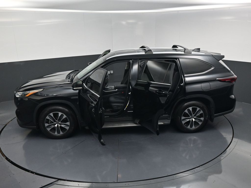 2024 Toyota Highlander XLE Black at Don McGill Toyota