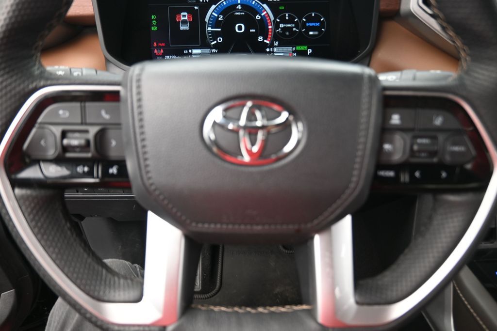 2025 Toyota Tundra Hybrid 1794 Edition - 11