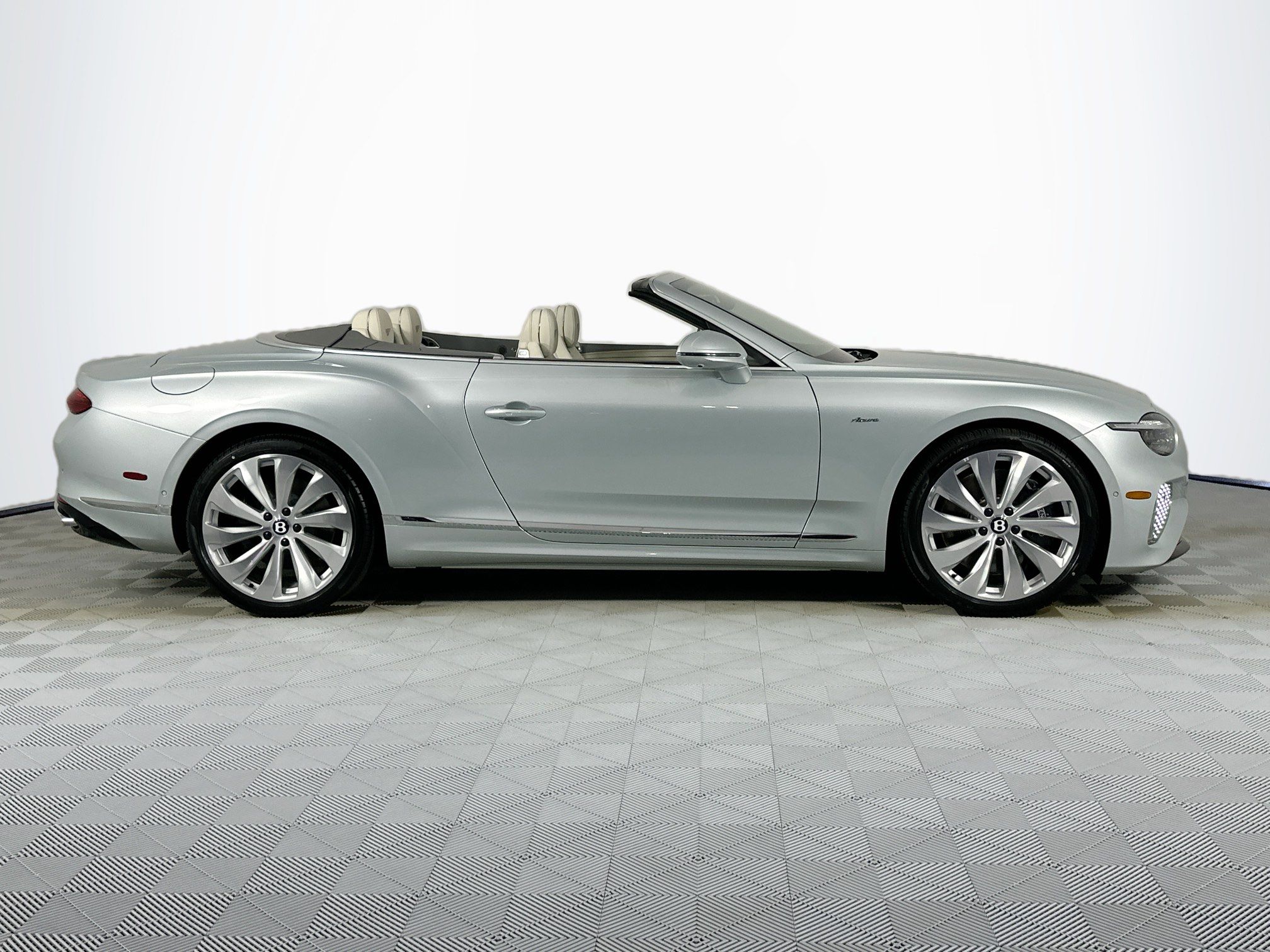 new 2026 Bentley Continental GTC car