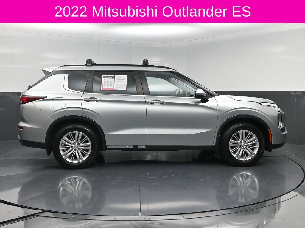 2022 Mitsubishi Outlander ES Silver at Emmons Autoplex