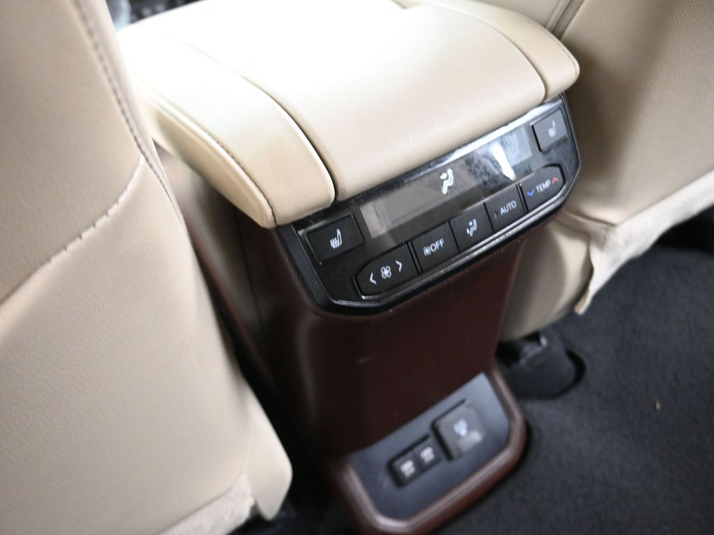 2021 Toyota Highlander Platinum Brown at Toyota of Victoria