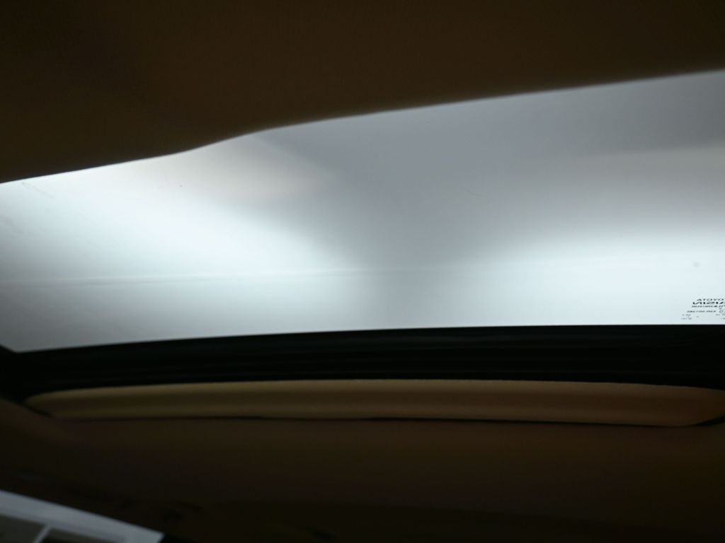 2018 Toyota Highlander Limited White at Toyota of Victoria