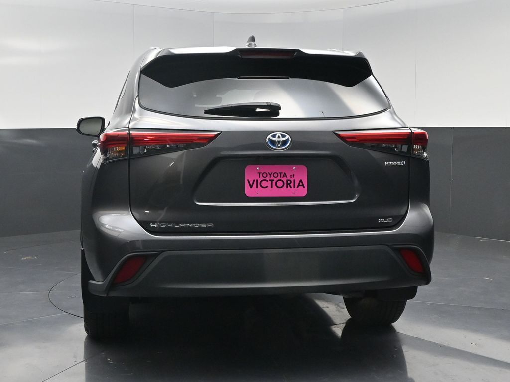 2023 Toyota Highlander Hybrid XLE Gray at Toyota of Victoria