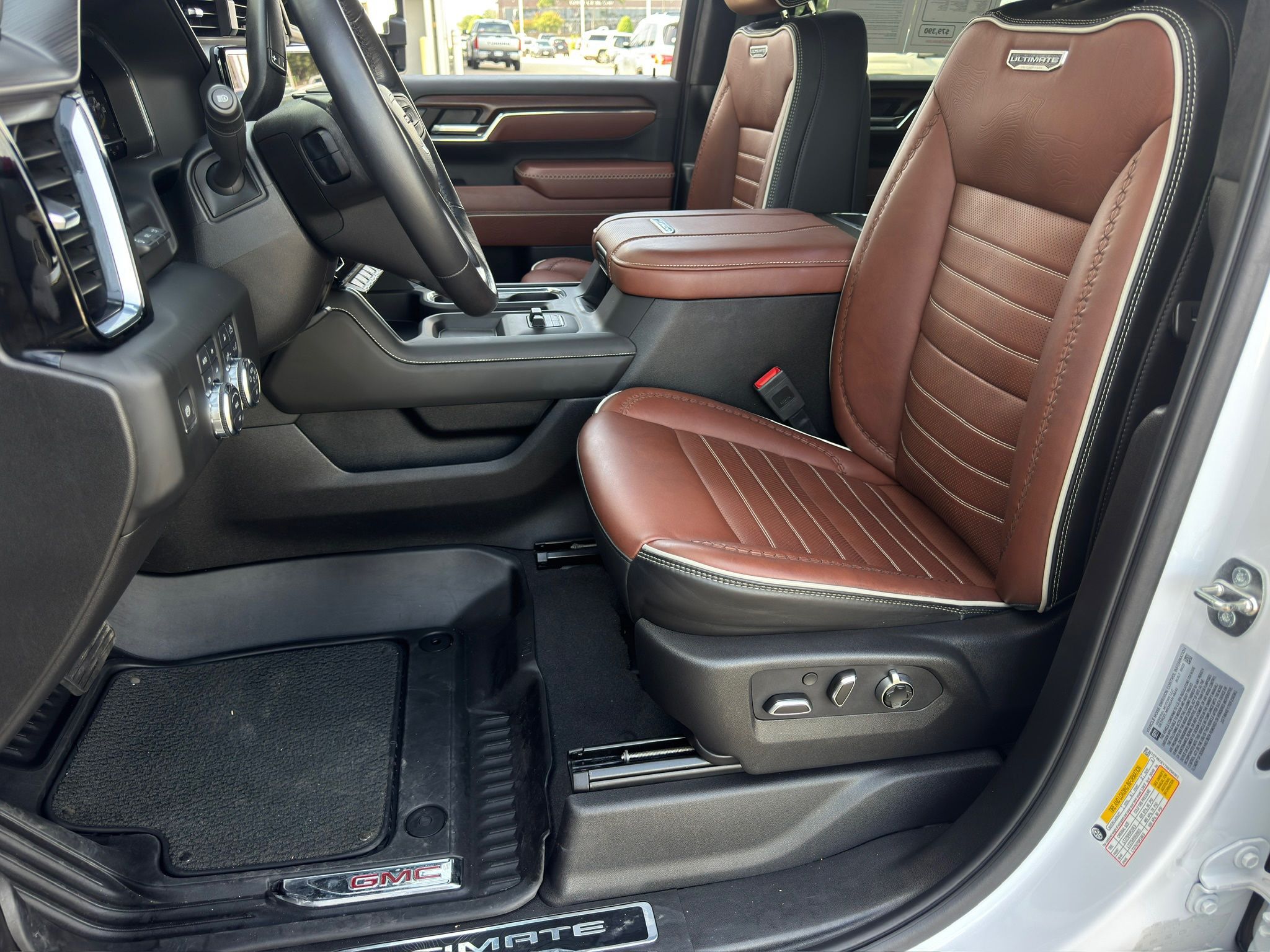 2024 GMC Sierra 2500HD Denali Ultimate White at South Houston Nissan