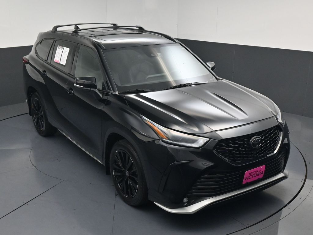 2024 Toyota Highlander XSE Black at Toyota of Victoria