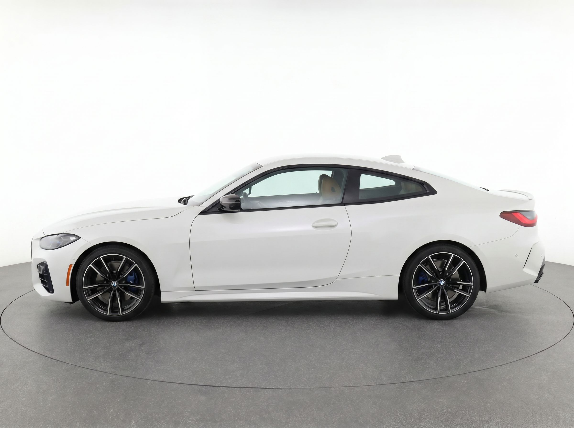 2026 BMW 4 Series M440i - Photo 6
