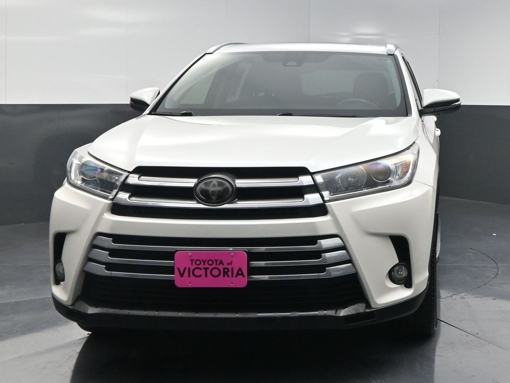 2017 Toyota Highlander Limited White at Classic Chevrolet Galveston