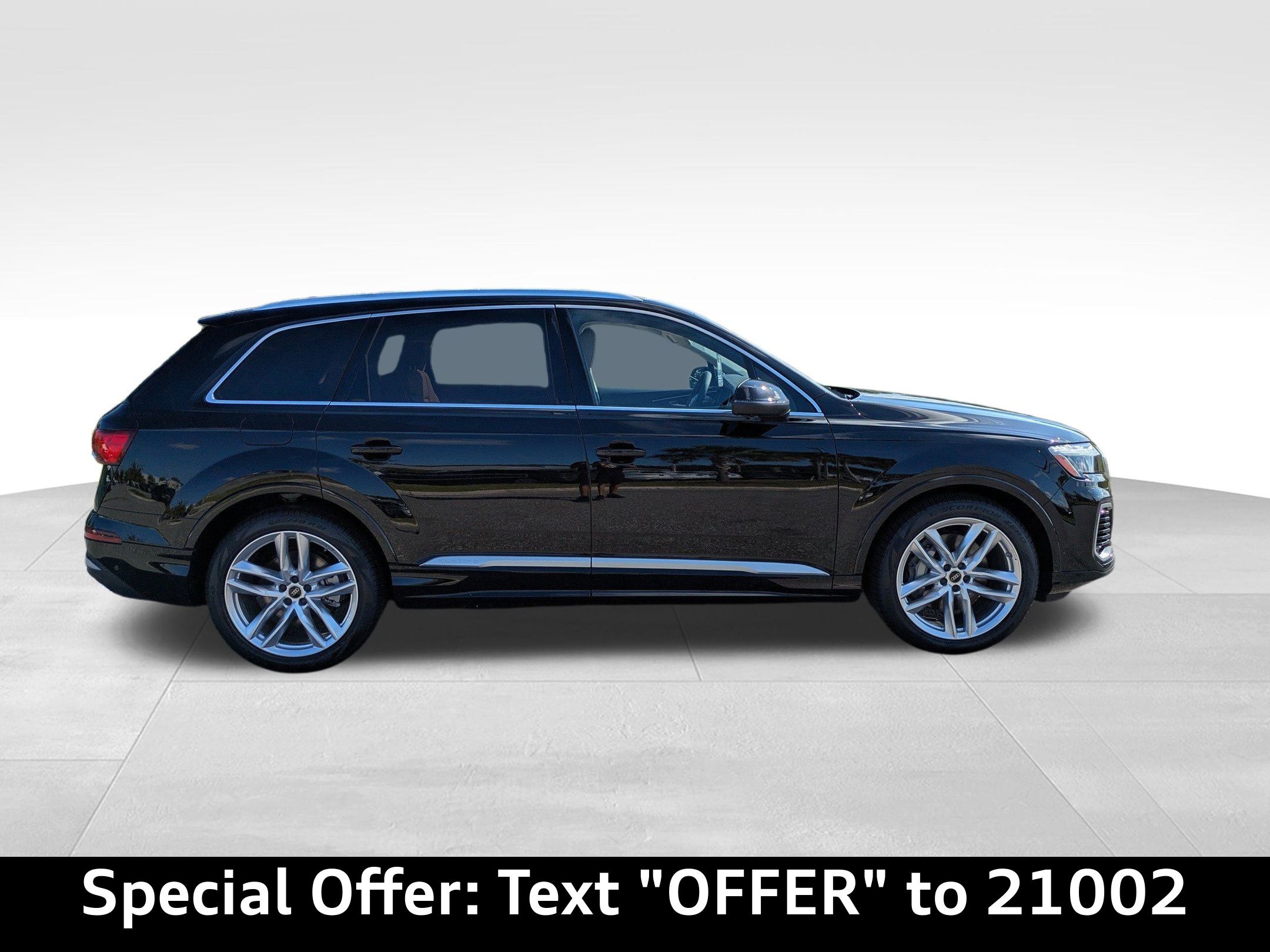 Audi 2025 Q7 55 TFSI quattro Premium Plus