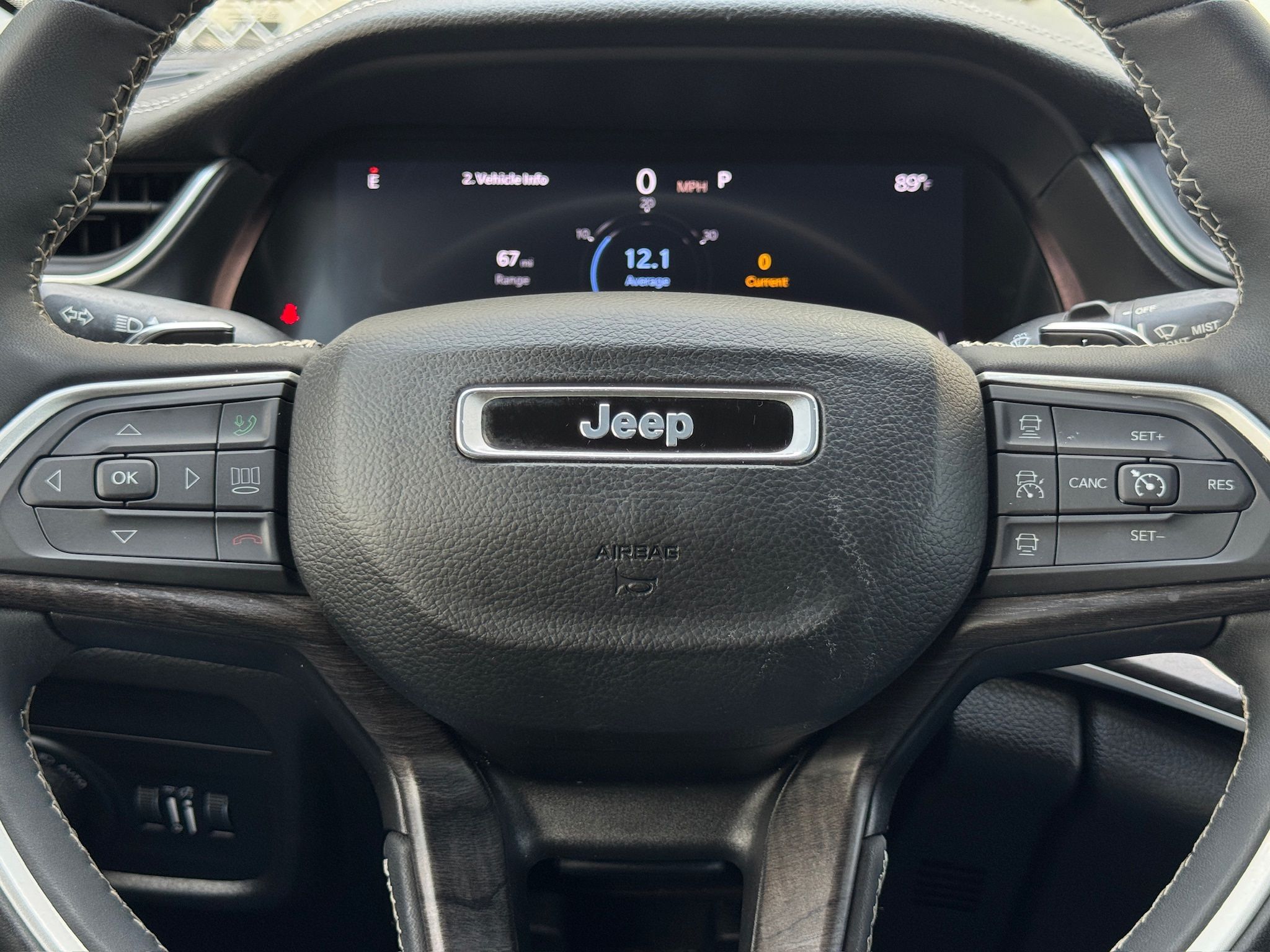 2023 Jeep Grand Cherokee Limited White at River Oaks CDJR