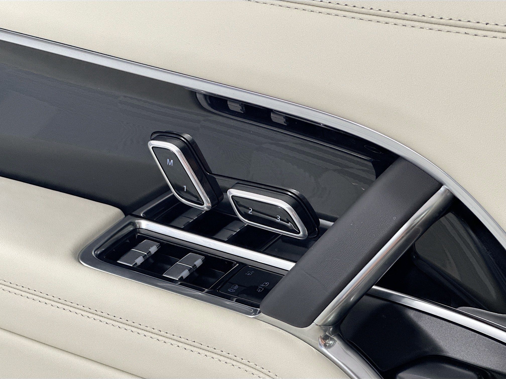 new 2026 Land Rover Range Rover car, priced at $201,935