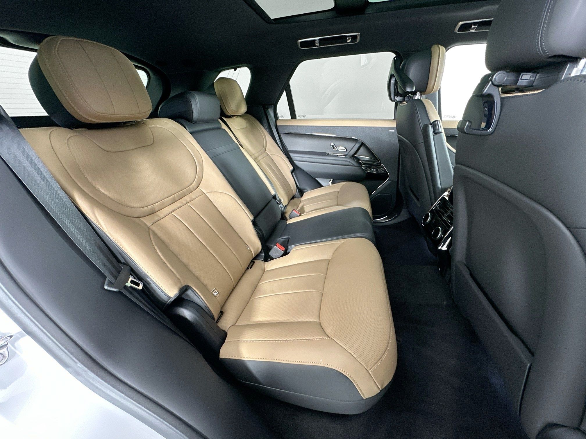 new 2026 Land Rover Range Rover Sport car, priced at $103,875