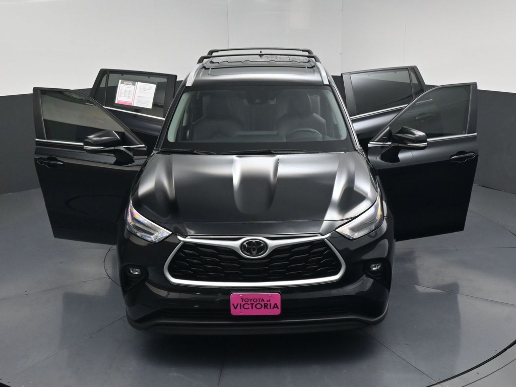 2024 Toyota Highlander XLE Black at Don McGill Toyota