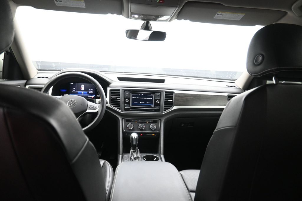 2022 Volkswagen Atlas 2.0T SE White at Wharton Ford