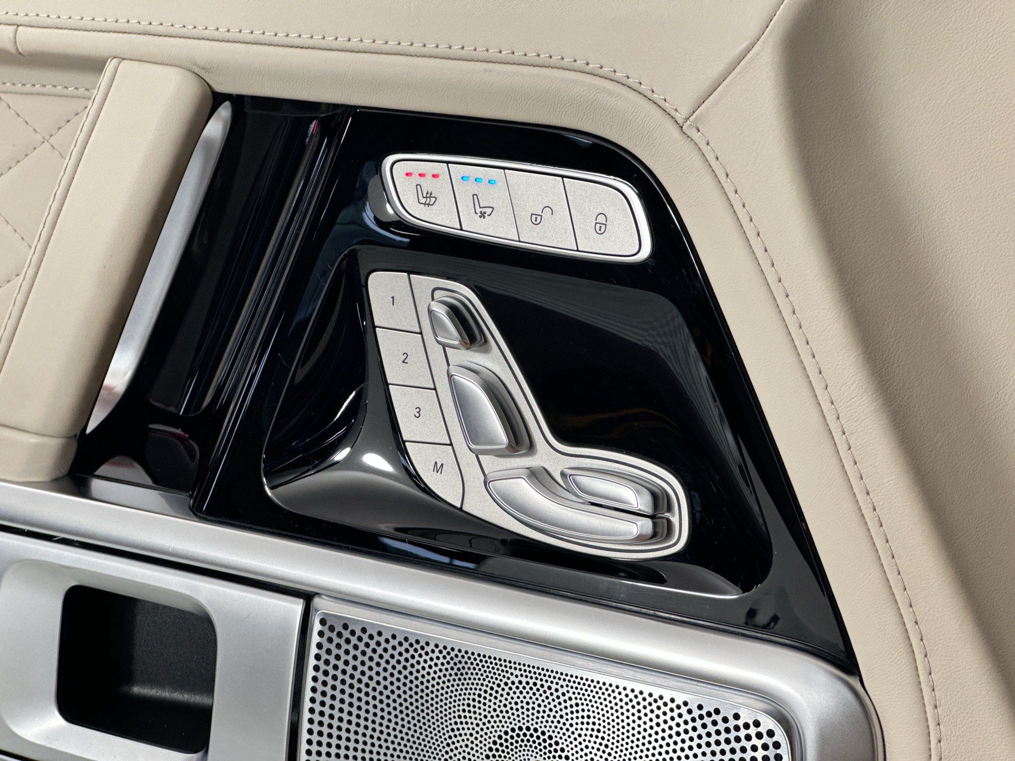 used 2021 Mercedes-Benz G-Class car, priced at $169,998