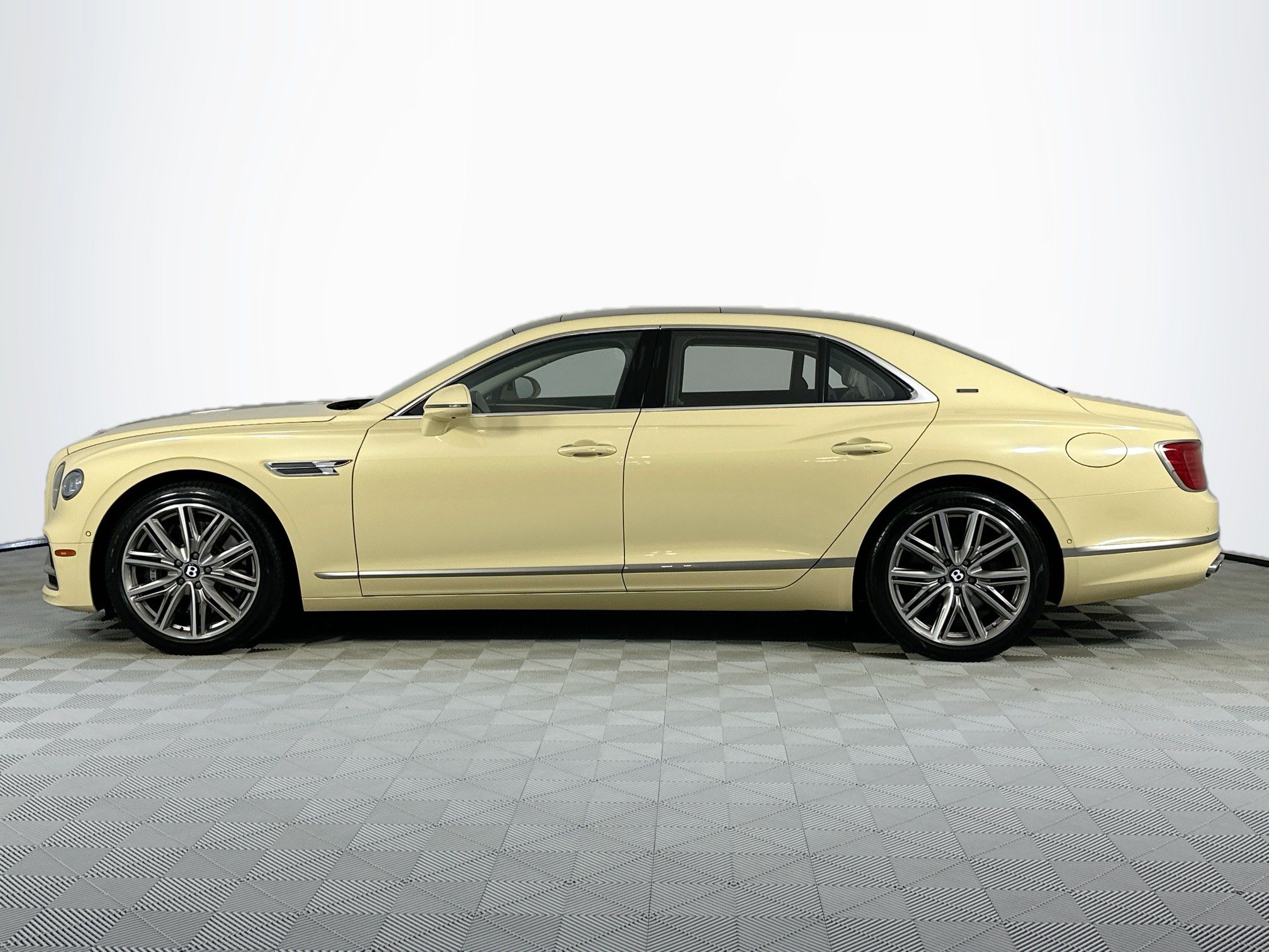 used 2023 Bentley Flying Spur Hybrid car, priced at $198,998