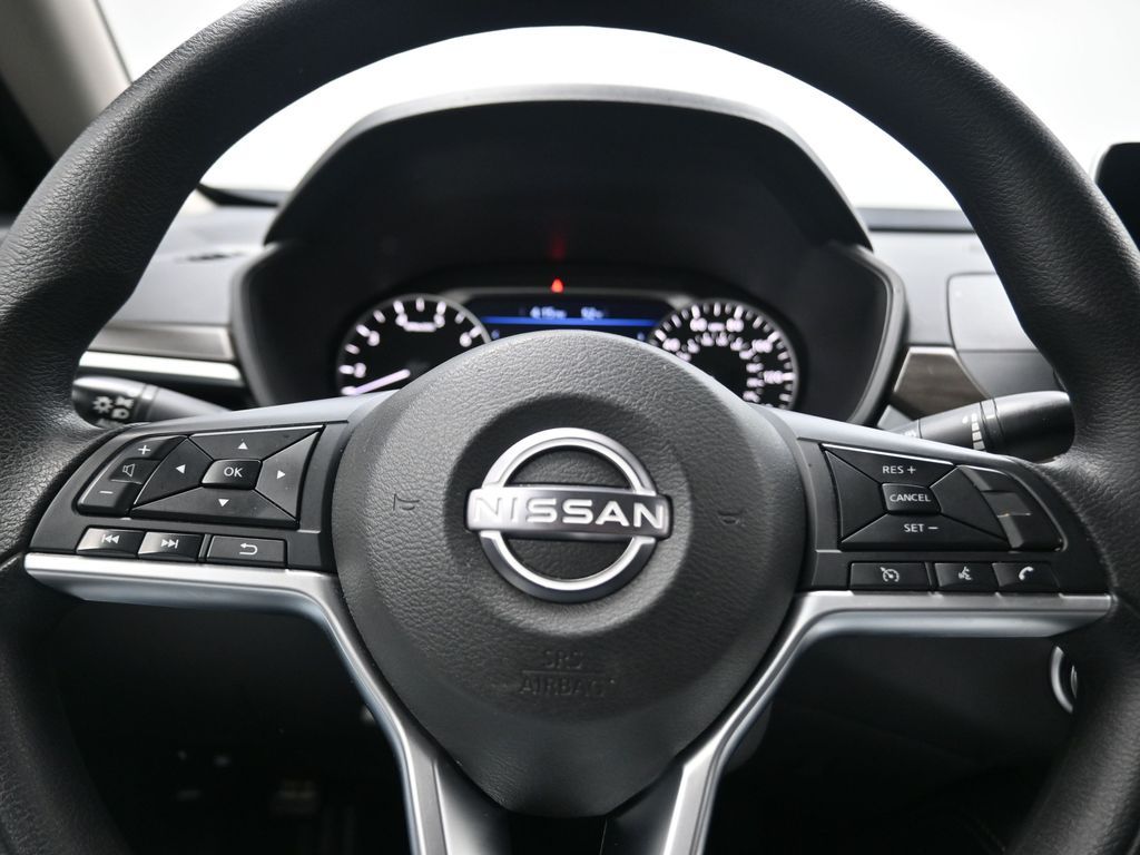 2023 Nissan Altima 2.5 SV - 6