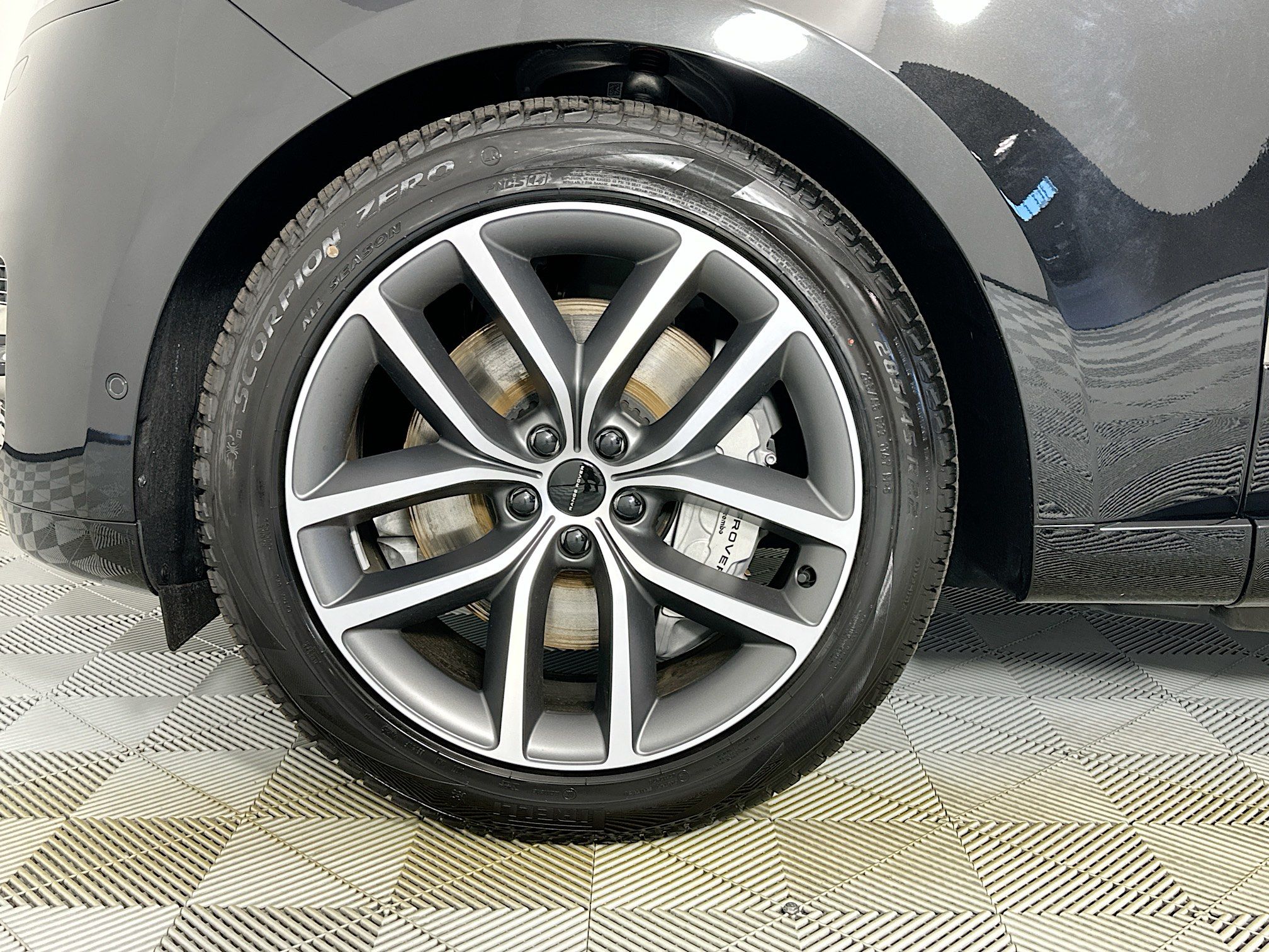 new 2026 Land Rover Range Rover Plug-In Hybrid car, priced at $133,760