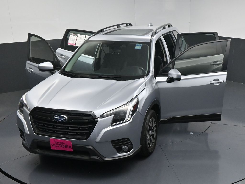 2022 Subaru Forester Premium Silver at Emmons Autoplex