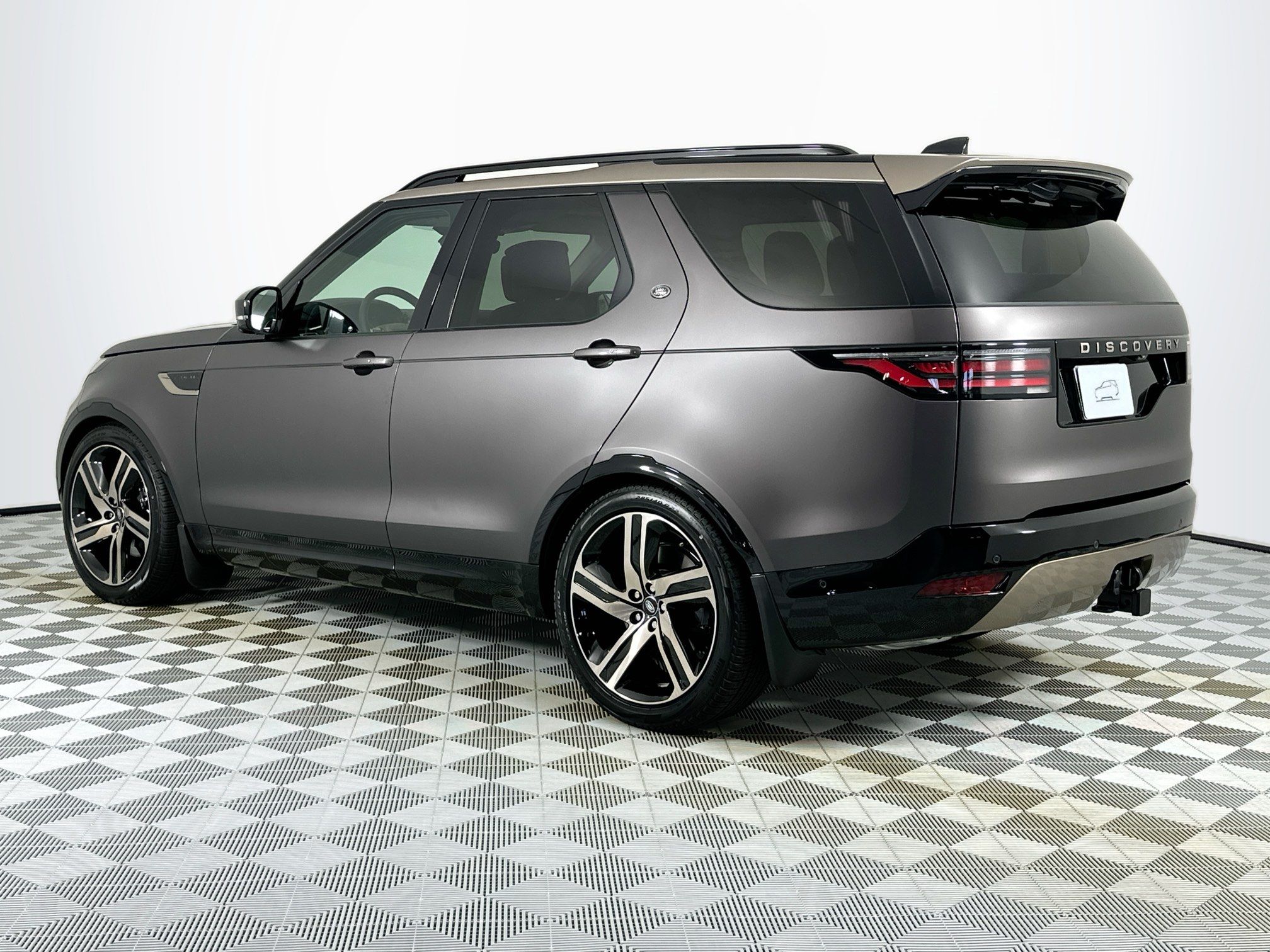 new 2026 Land Rover Discovery car, priced at $87,330