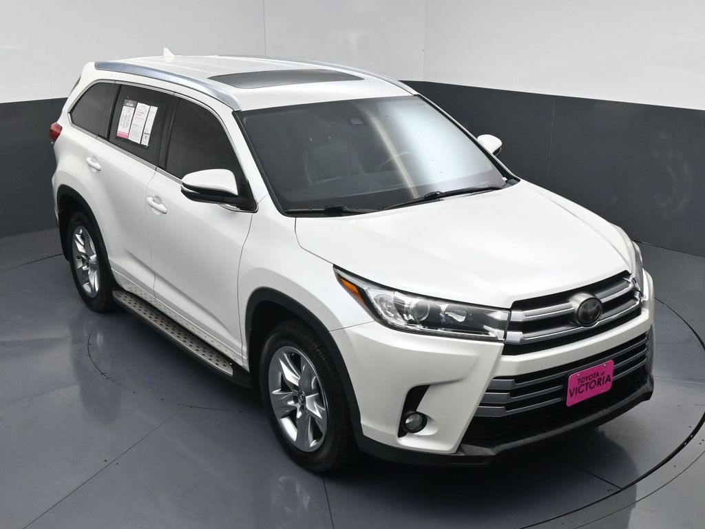 2017 Toyota Highlander Limited White at Classic Chevrolet Galveston