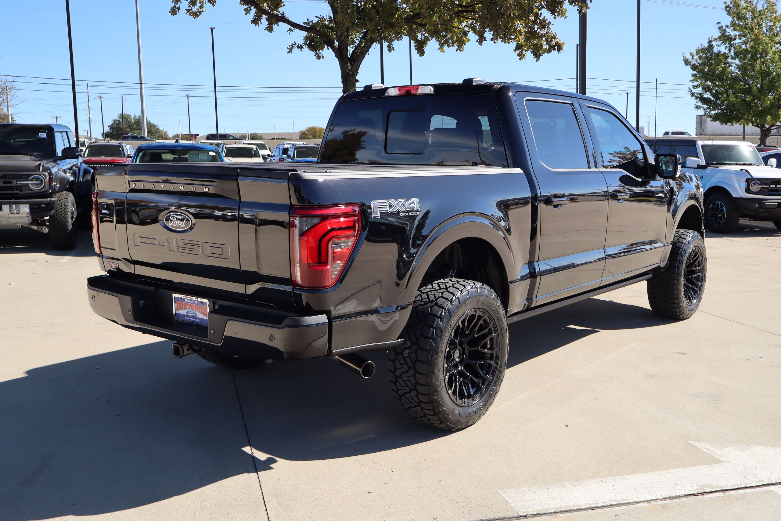 View vehicle photo 3