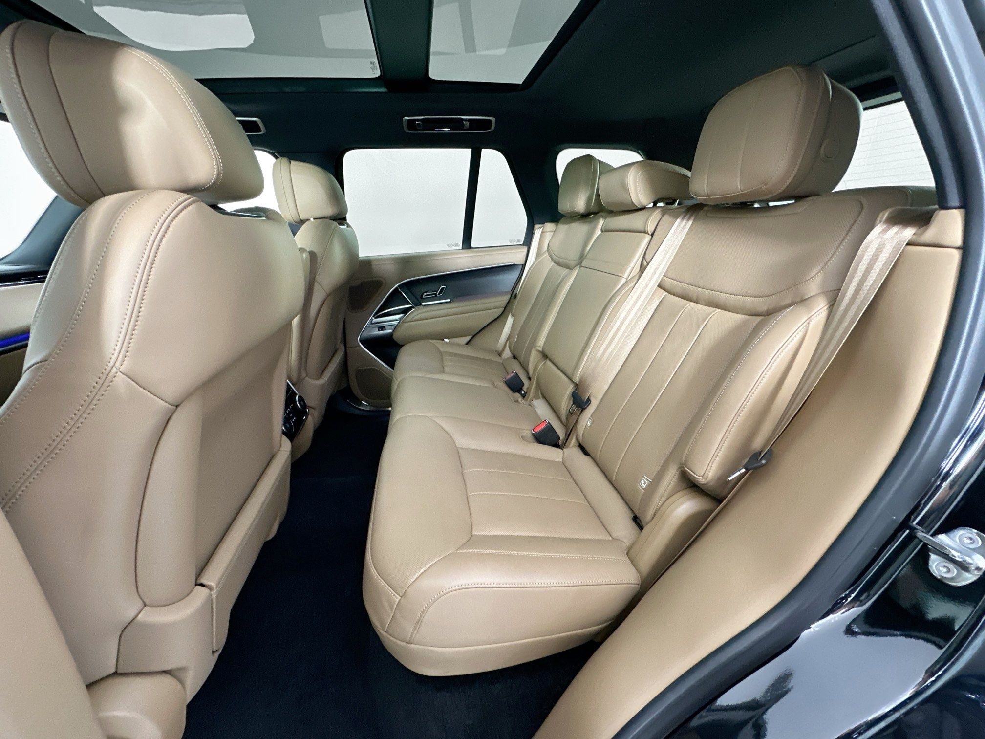 used 2024 Land Rover Range Rover car, priced at $104,995