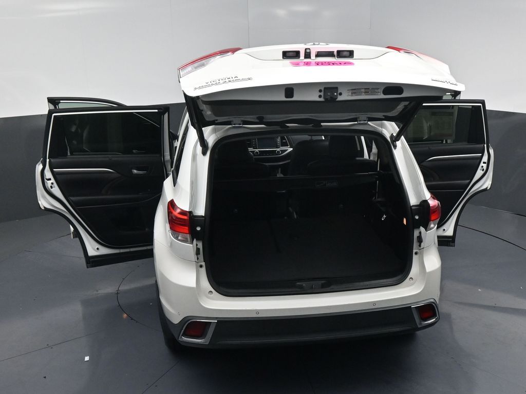 2017 Toyota Highlander Limited White at Classic Chevrolet Galveston