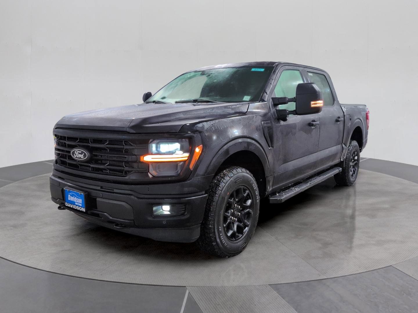 2025 Ford F-150 XLT's photo