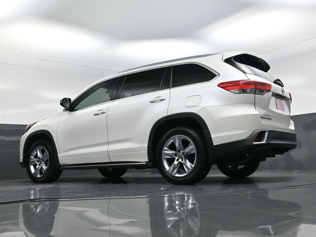 2017 Toyota Highlander Limited White at Classic Chevrolet Galveston