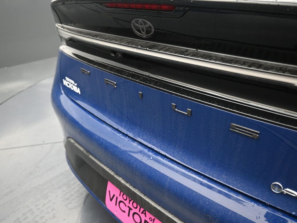 2026 Toyota Prius Plug-In Hybrid SE - 5