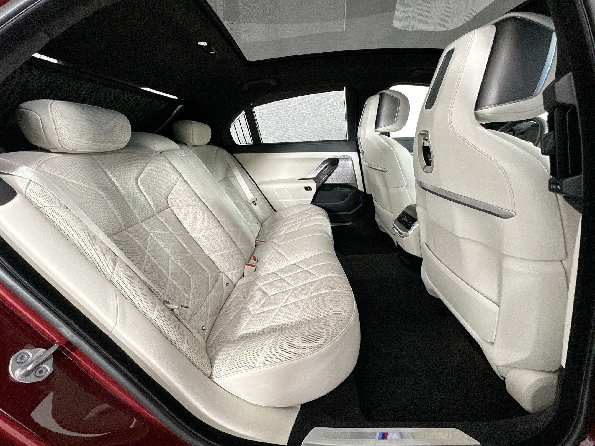 used 2023 BMW 7-Series car, priced at $62,998