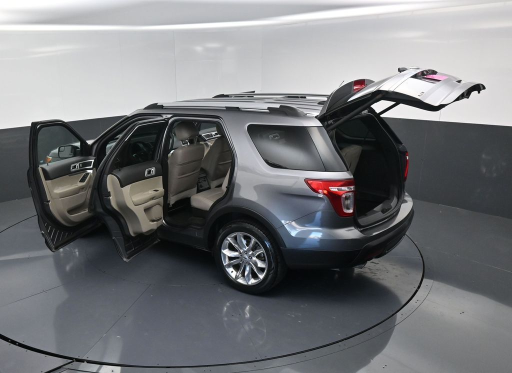 2013 Ford Explorer XLT Gray at Superior Kia