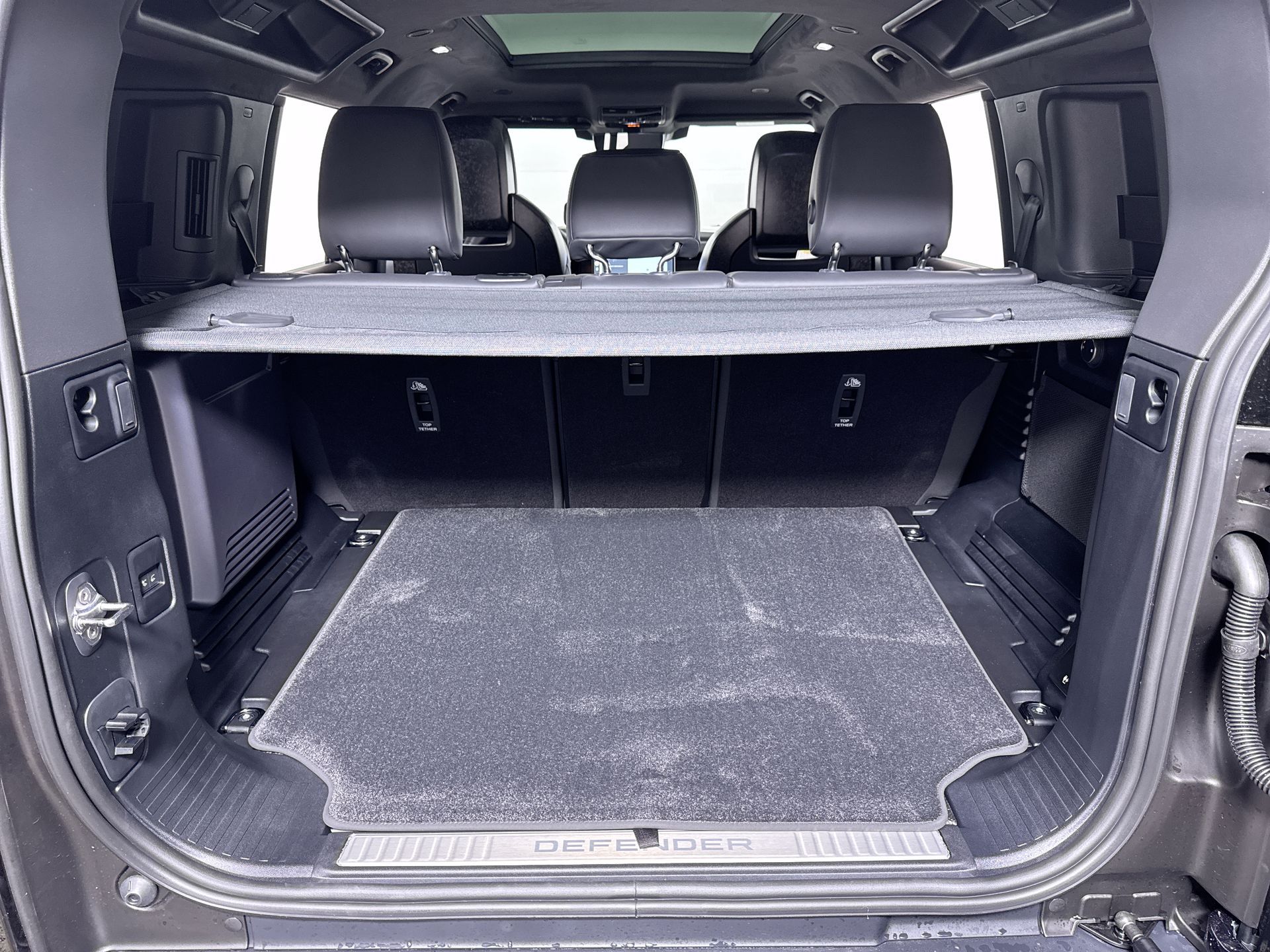 new 2026 Land Rover Defender 110 car, priced at $172,486