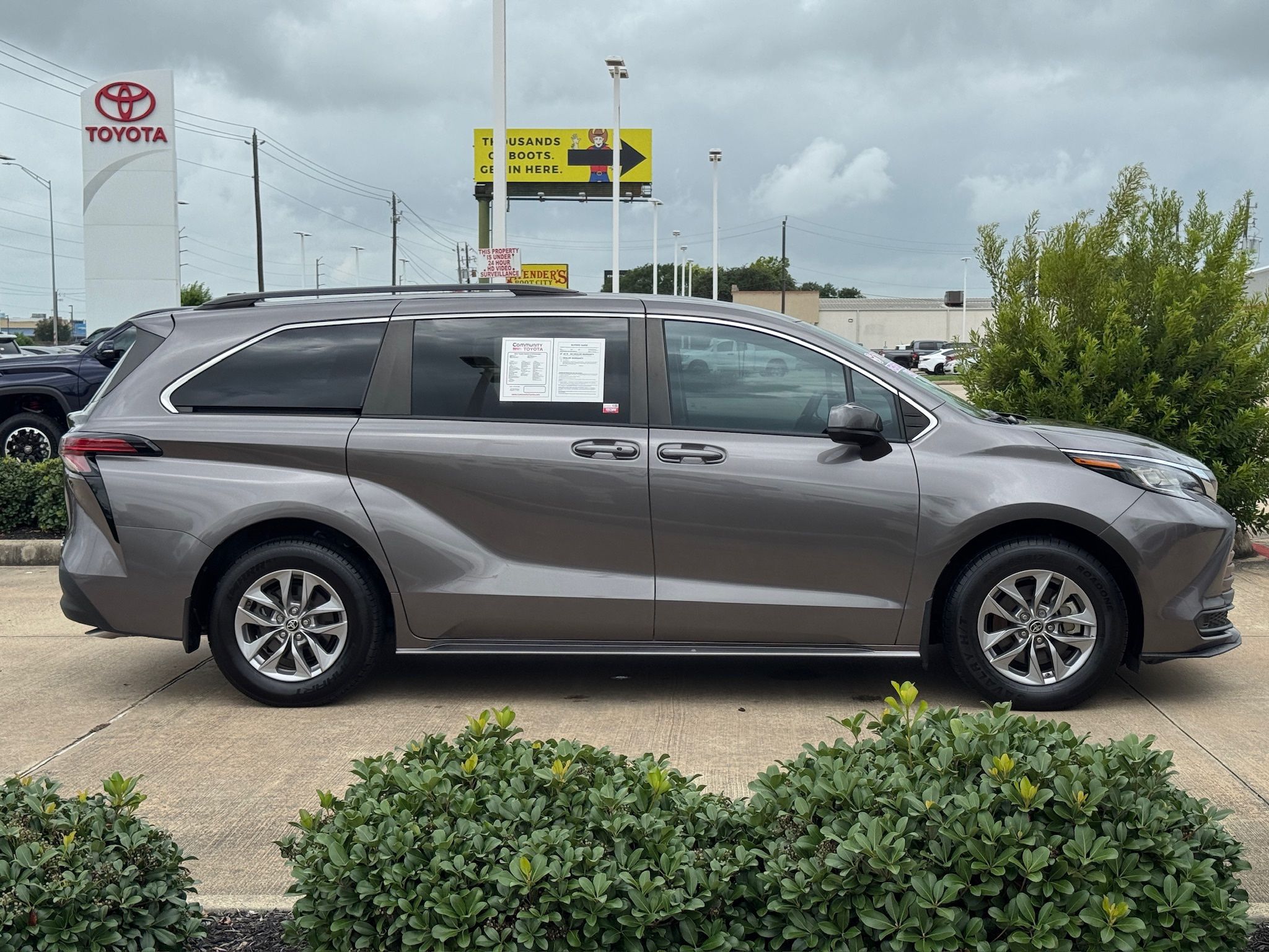 2022 Toyota Sienna LE Gray at Monument Chevrolet