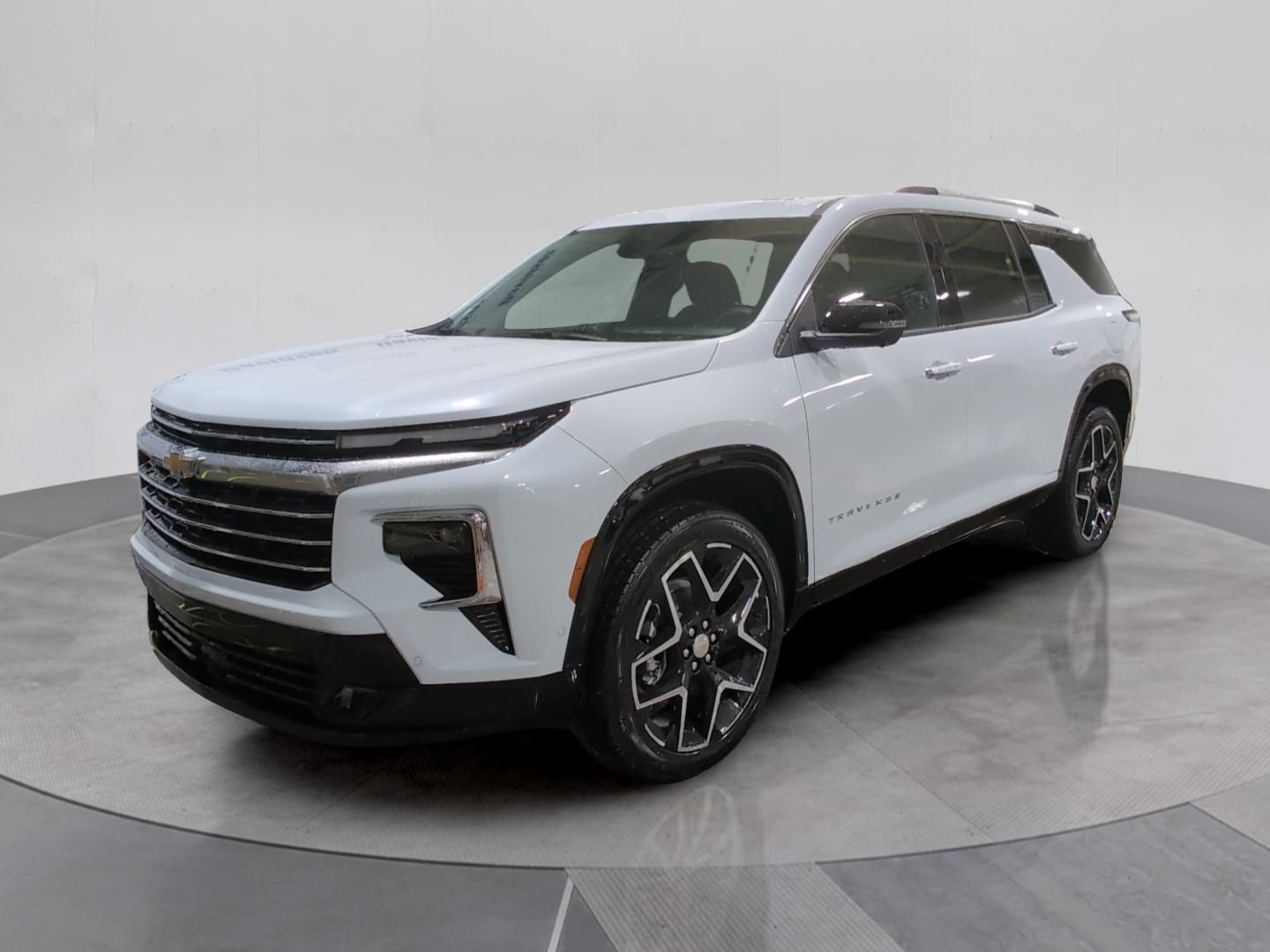 Polar White Tricoat 2026 Chevrolet Traverse SUV / Crossover Four-Wheel Drive 8-Speed Automatic