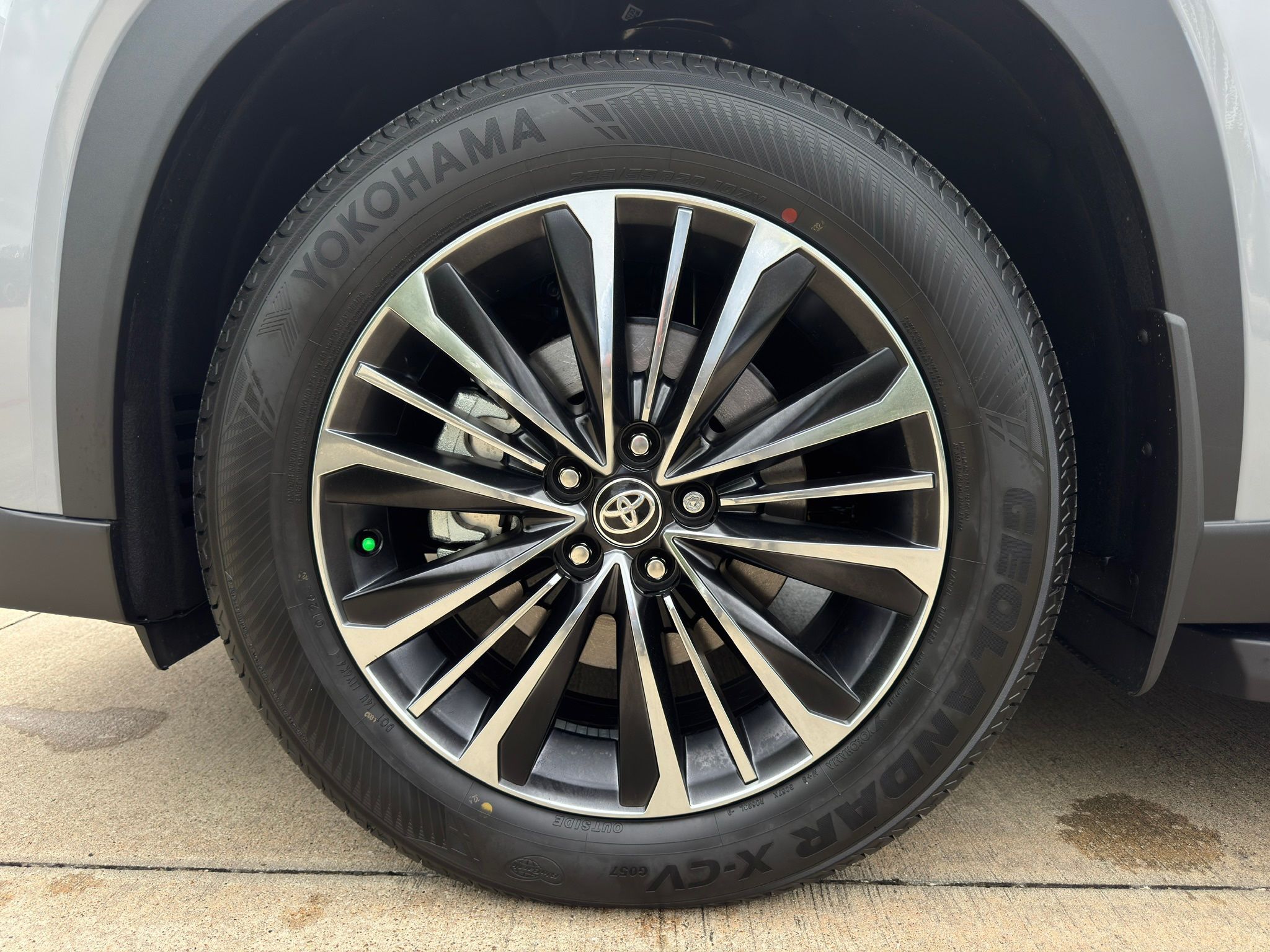 2026 Toyota Grand Highlander Hybrid MAX Platinum  at Gullo Toyota