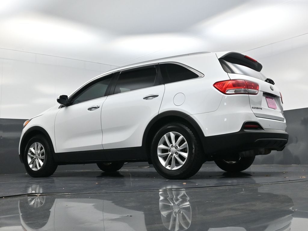 2017 Kia Sorento LX White at Toyota of Victoria