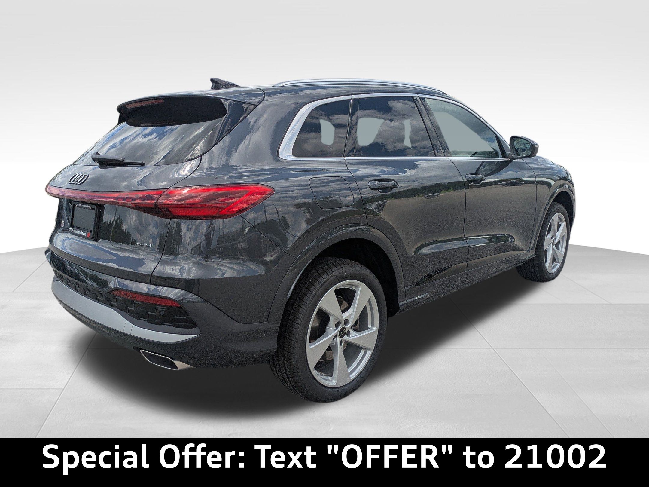 2025 Audi Q5 Premium Plus photo 3