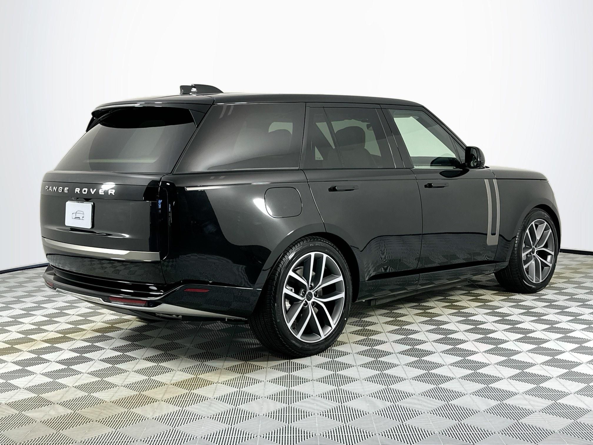 new 2026 Land Rover Range Rover Plug-In Hybrid car, priced at $133,760