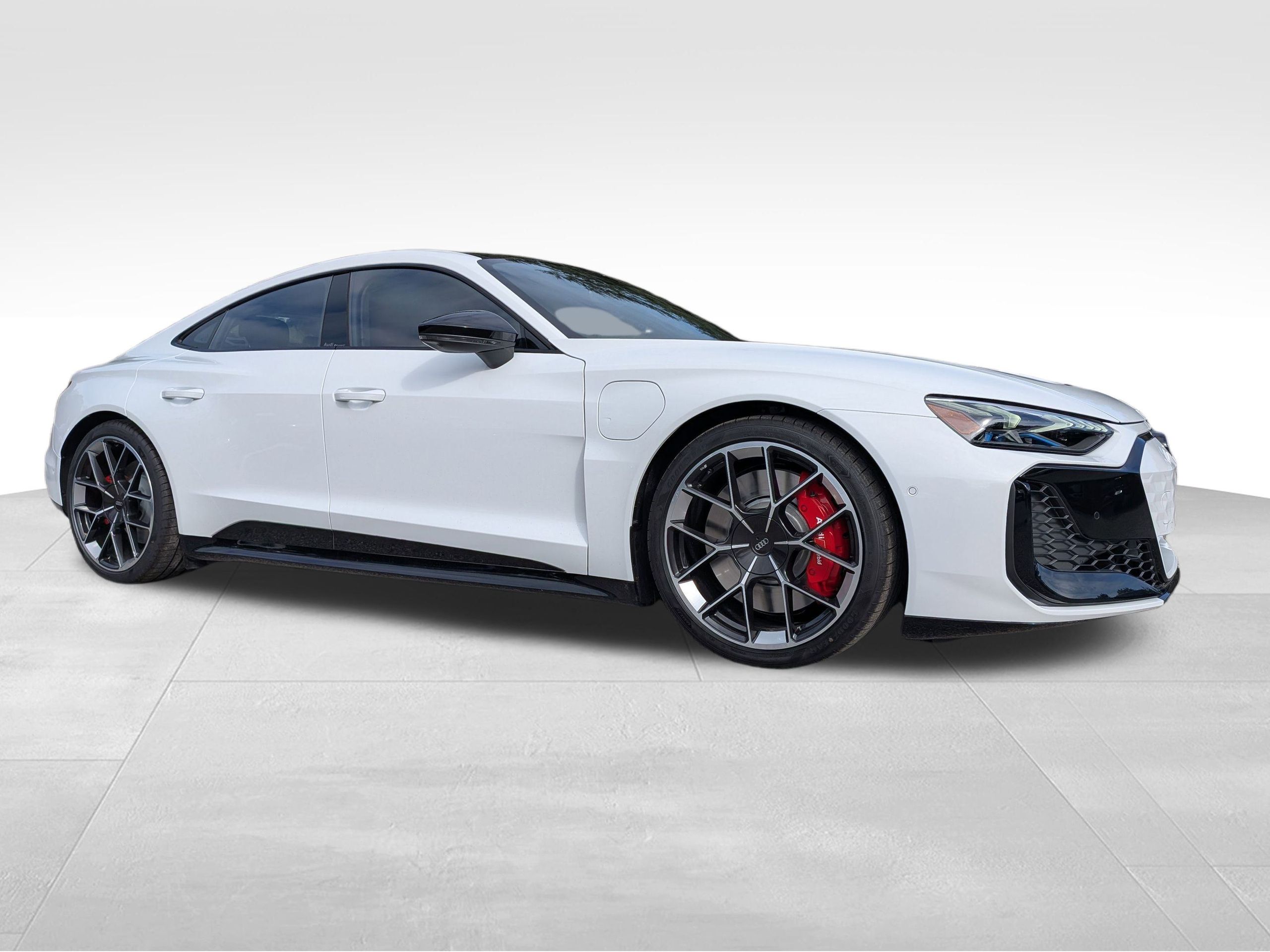 2026 Audi RS e-tron GT Performance Base's photo