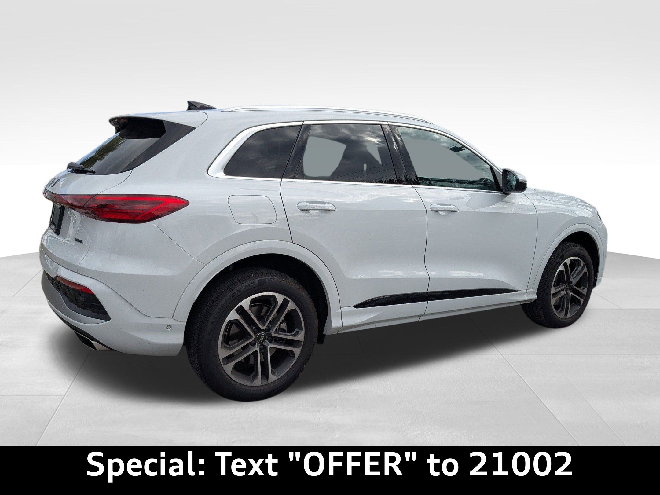 2025 Audi Q5 2.0T Premium Plus photo 3