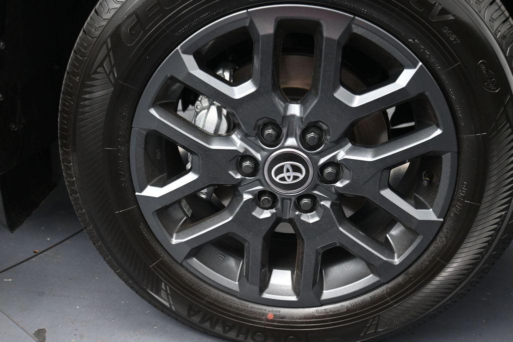 2026 Toyota Tundra Hybrid Platinum - 4