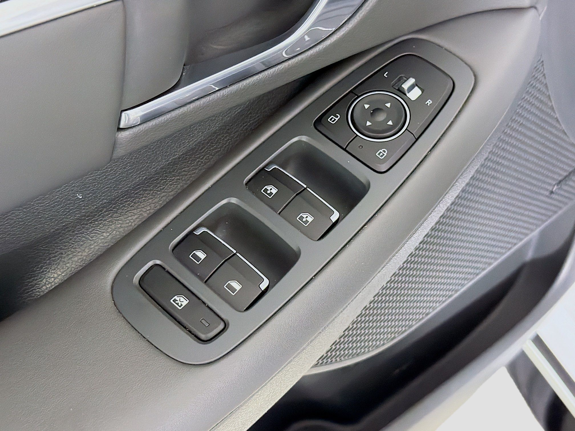 2023 Hyundai Sonata SEL Plus White at DeMontrond Ford