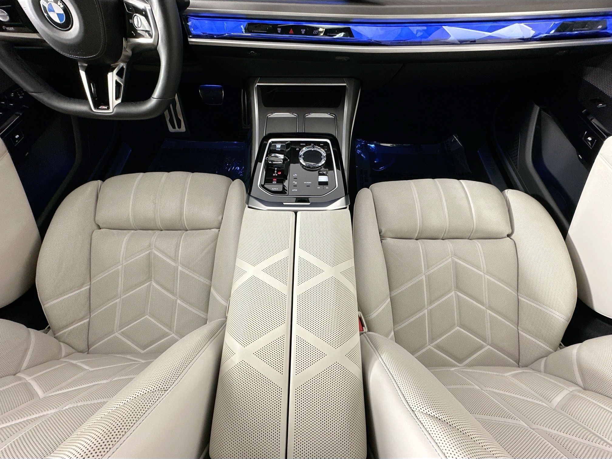 used 2023 BMW 7-Series car, priced at $62,998